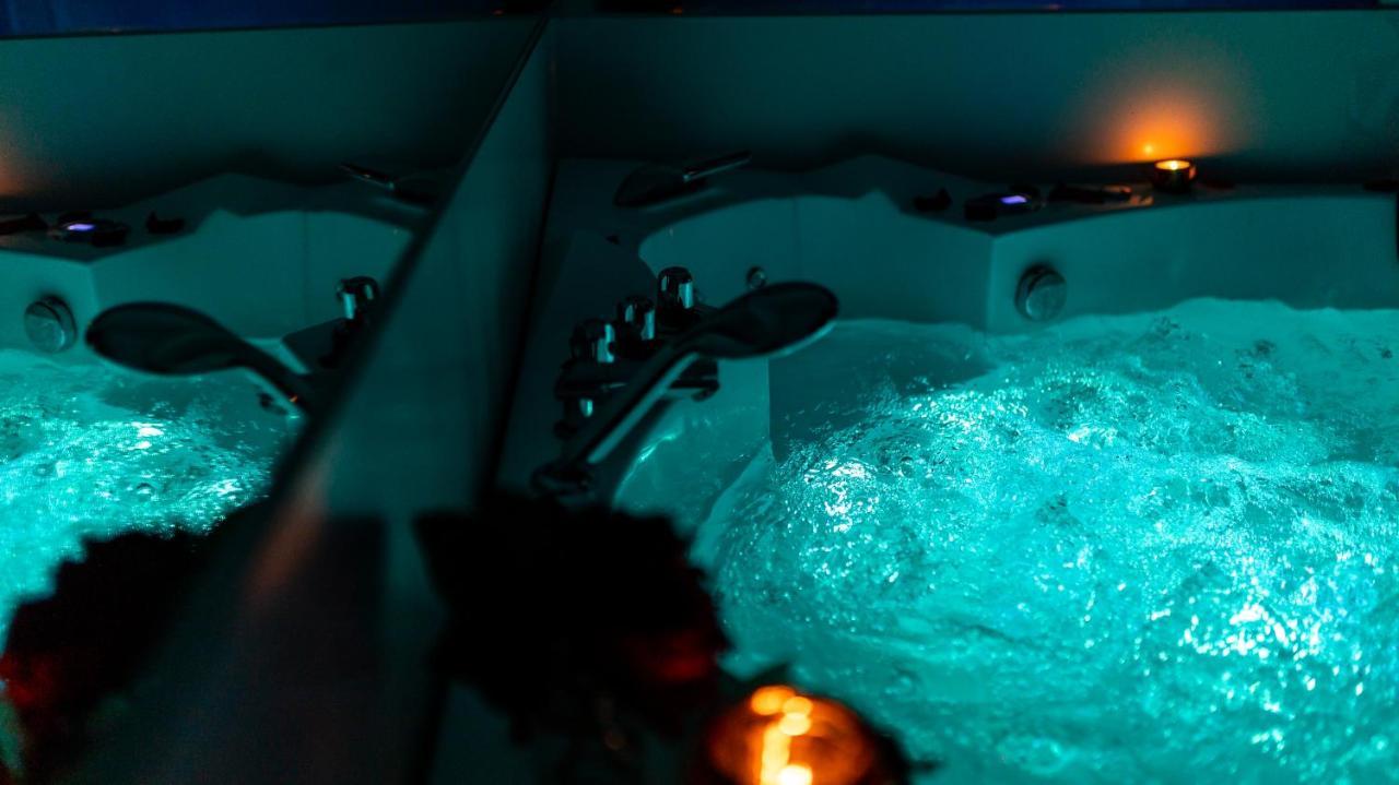 Zamoyskiego Jacuzzi Apartment Krakkó Kültér fotó